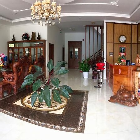 Motel Kings Pleiku Buitenkant foto